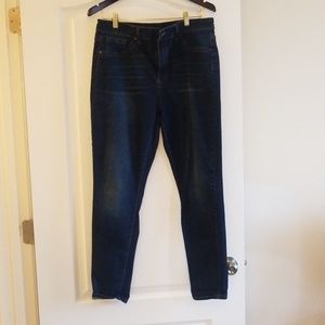 High waisted jeans